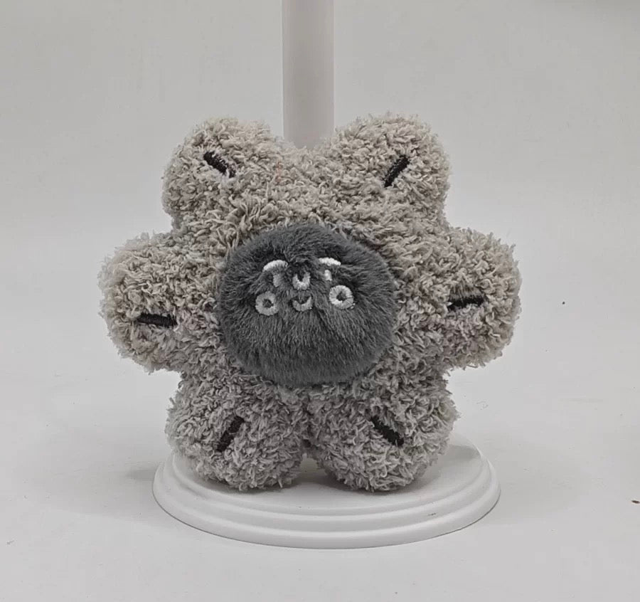 灰色花花頭吊飾