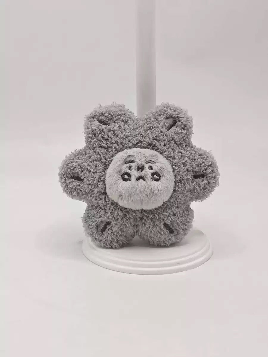 灰色花花頭吊飾